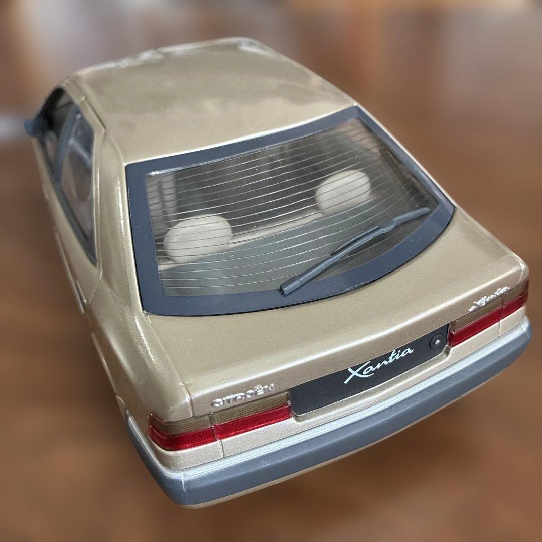 Xantia ミニカー