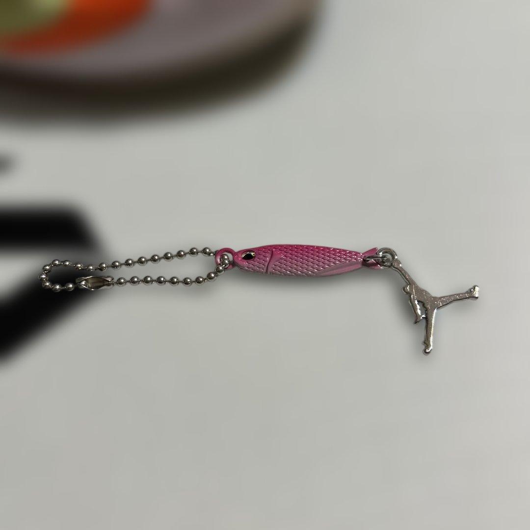 ルカ 4 PF Gone Fishingピンク　Jordan バスケットシューズ