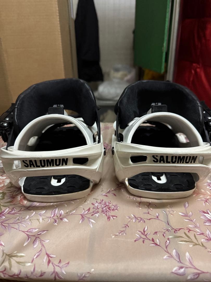salomon サロモン　バインディング　白　Sサイズ