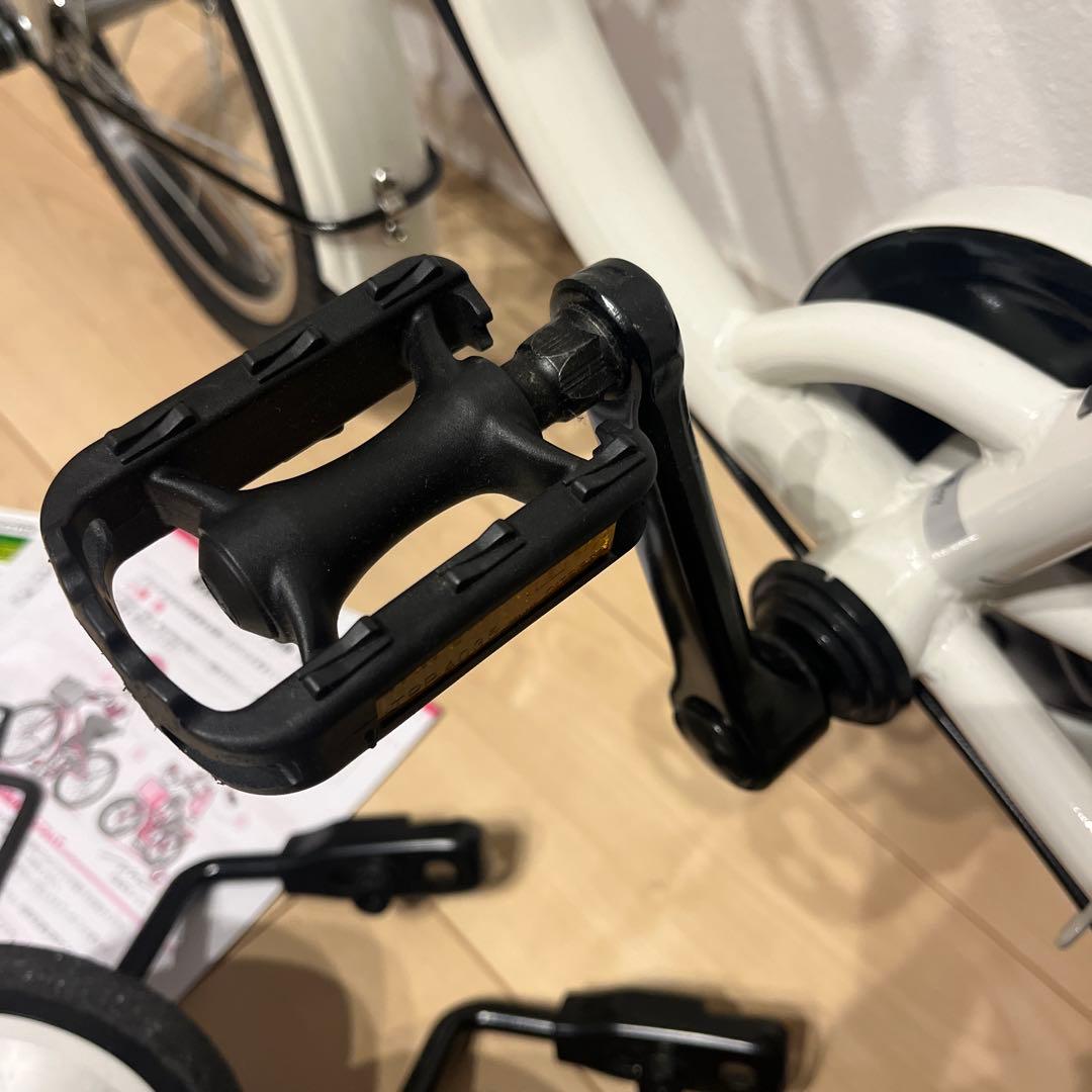 美品　引取り限定　子供用 16インチ　自転車 ホワイト bikke ブリヂストン