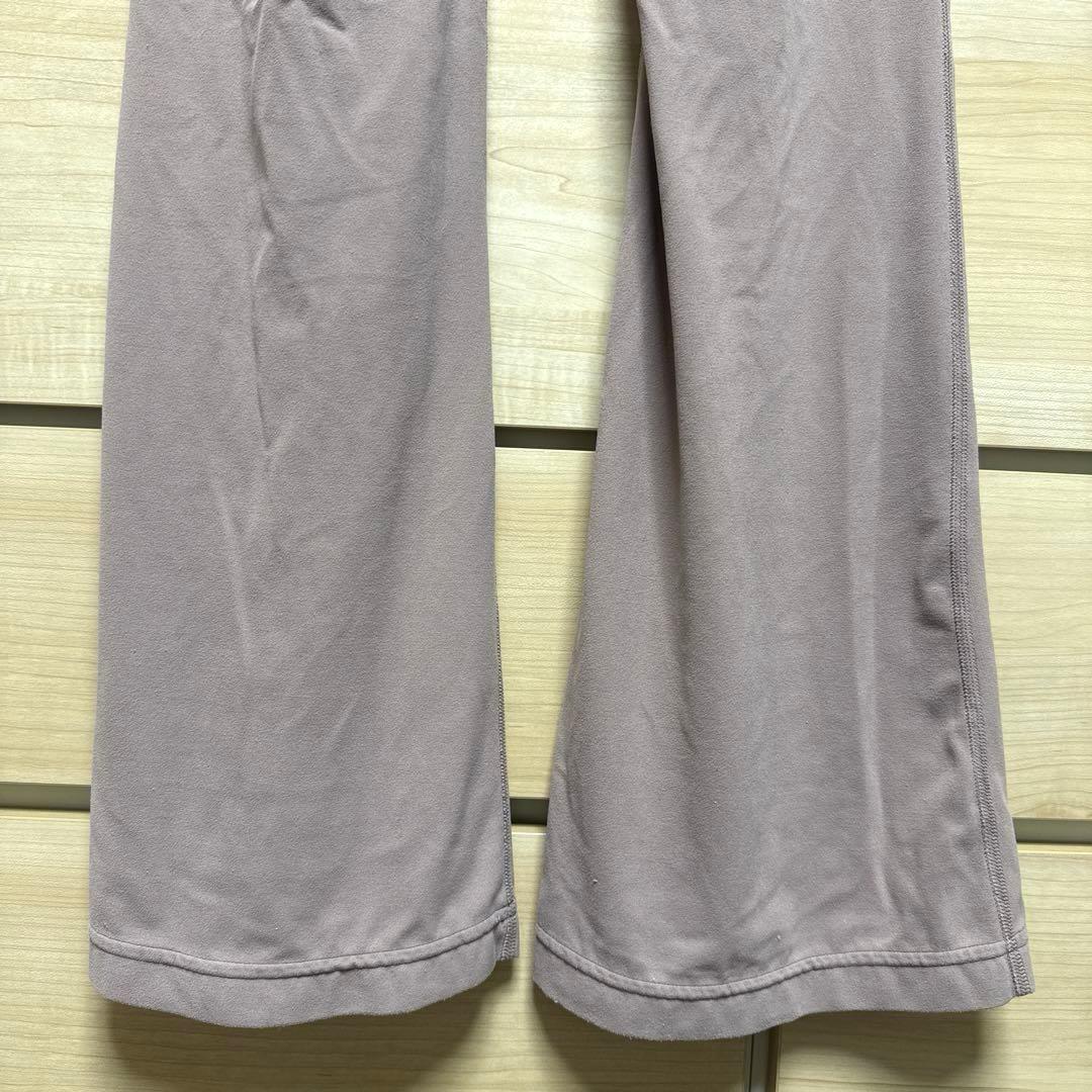 ルルレモン　フレアパンツ　Sサイズ