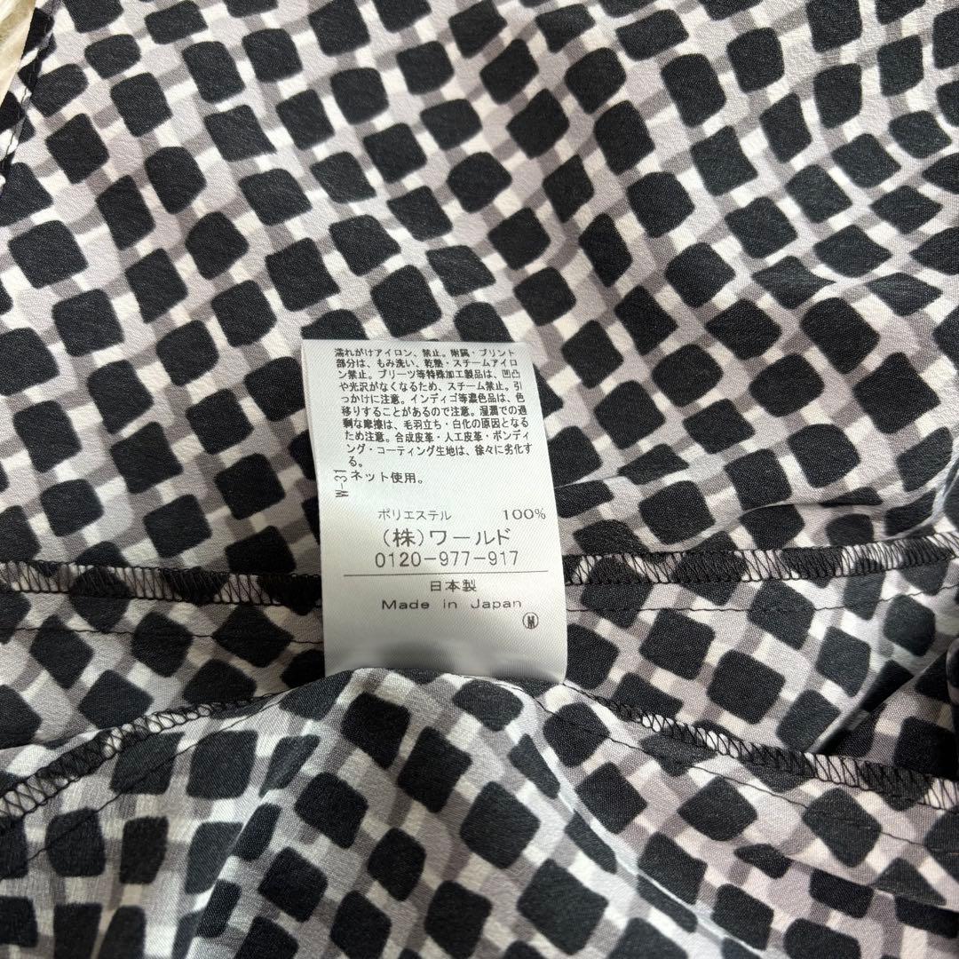 極美品 アンタイトル スクエアジオメトリック柄ワンピース