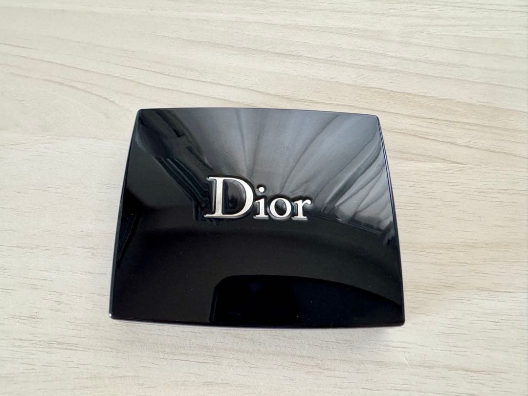 Dior サンククルール 827 バイオレットガーデン