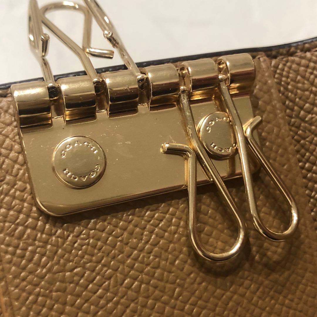 ☆未使用☆ COACH コーチ キーケース ５連 ホワイト レザー