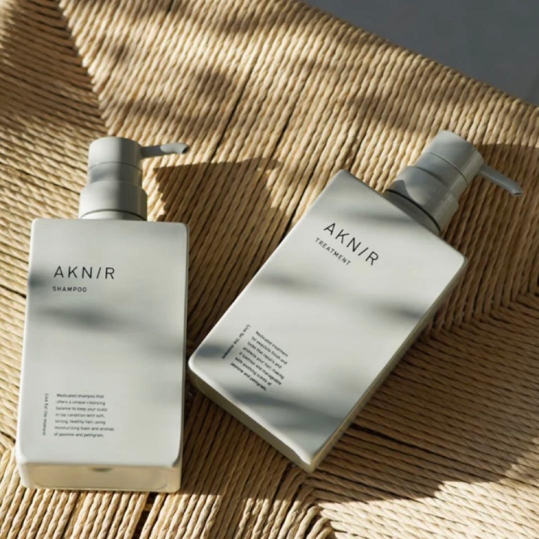 新品☆AKNIR 薬用ヘアシャンプー＆トリートメント＆ヘアスカルプセラム