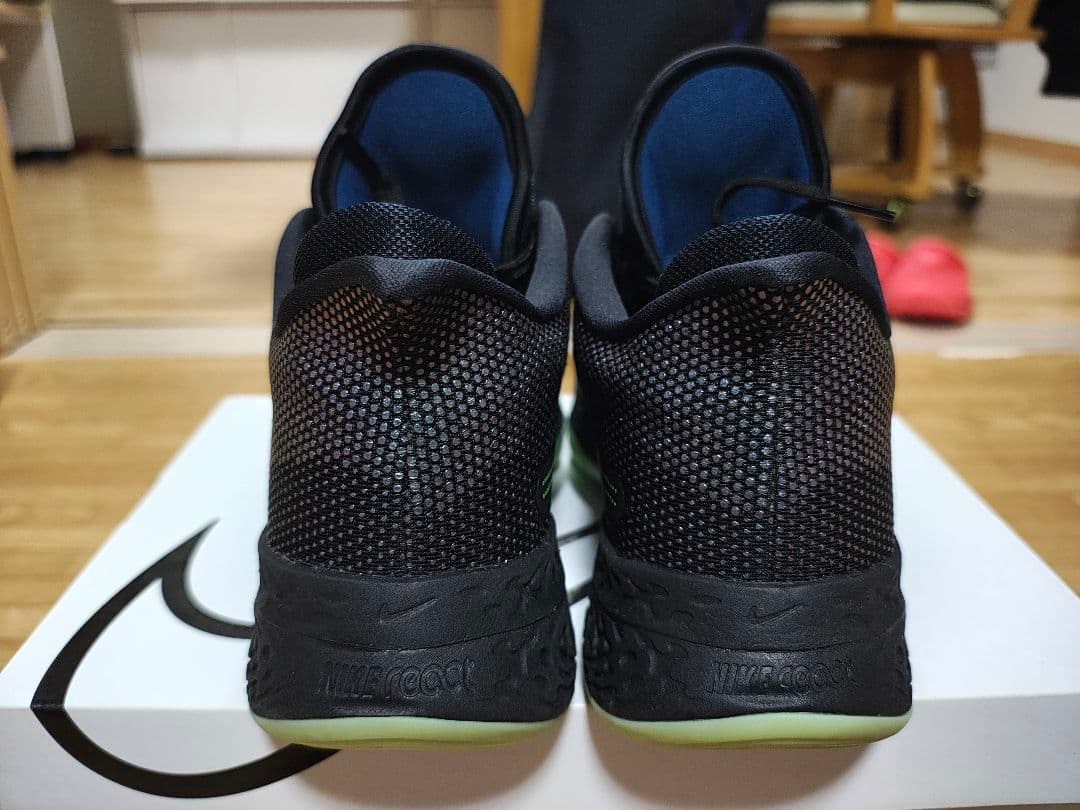 【美品】NIKE エアズーム BB NXT 【 28cm】