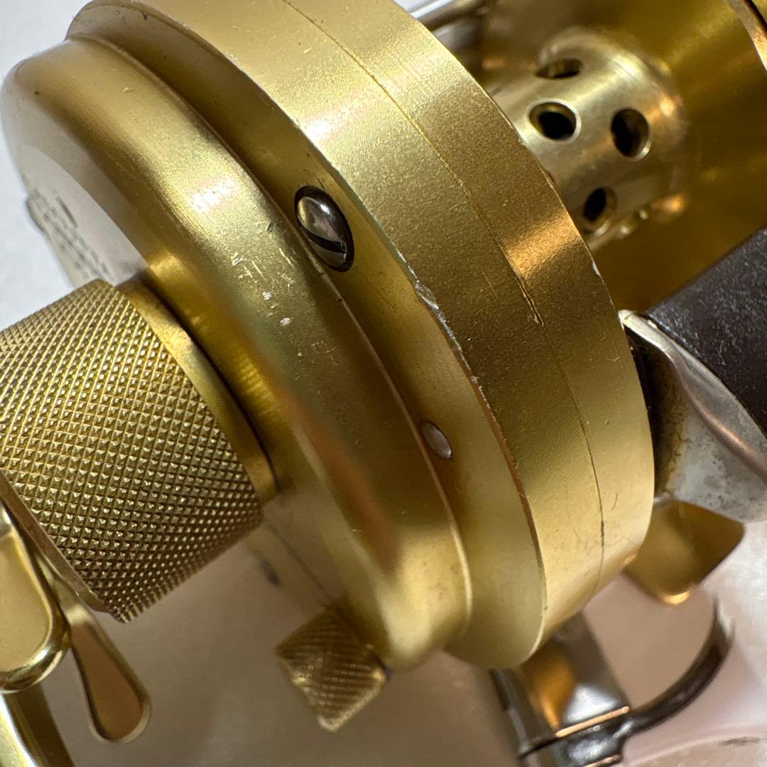 SHIMANO シマノ カルカッタ コンクエスト 101 左巻き