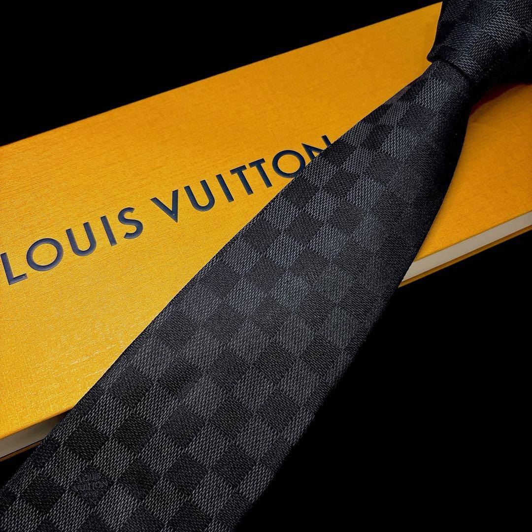 LOUIS VUITTON 希少な黒 ダミエ柄 シルクネクタイ 万能アイテム
