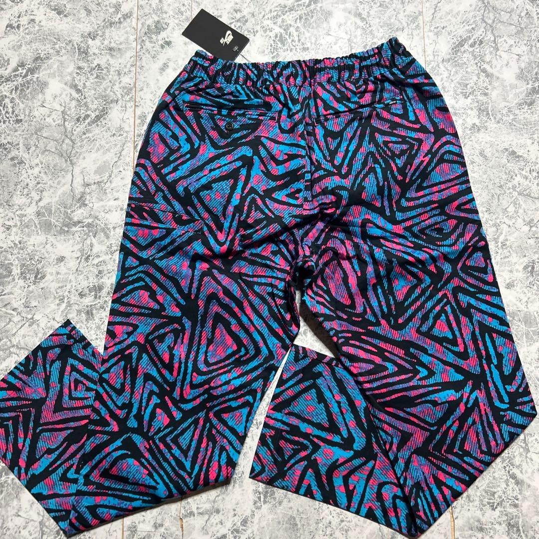 新品タグ付きNIKE SB ナイキ　エスビー　総柄パンツ