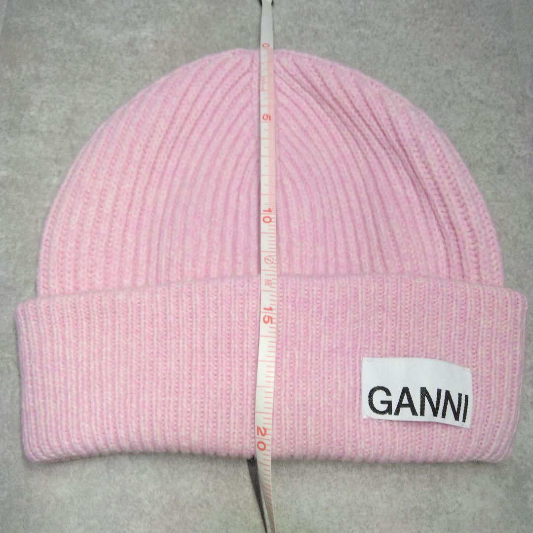 GANNI ピンク ニット帽 ビーニー ロゴパッチ 可愛い