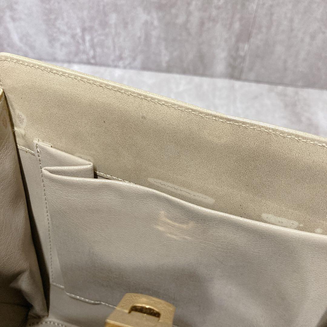 WAKO⭐️スクエア型 ハンドバッグ　ベージュ　卒入学式　結婚式　和光銀座