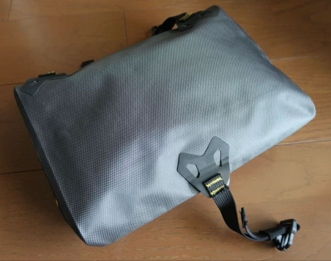 APIDURA ハンドルバーパック 14L、アクセサリーポケット 4.5Lセット