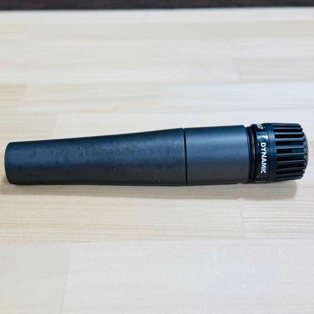 並品　SHURE SM57 ダイナミックマイク　楽器用マイク