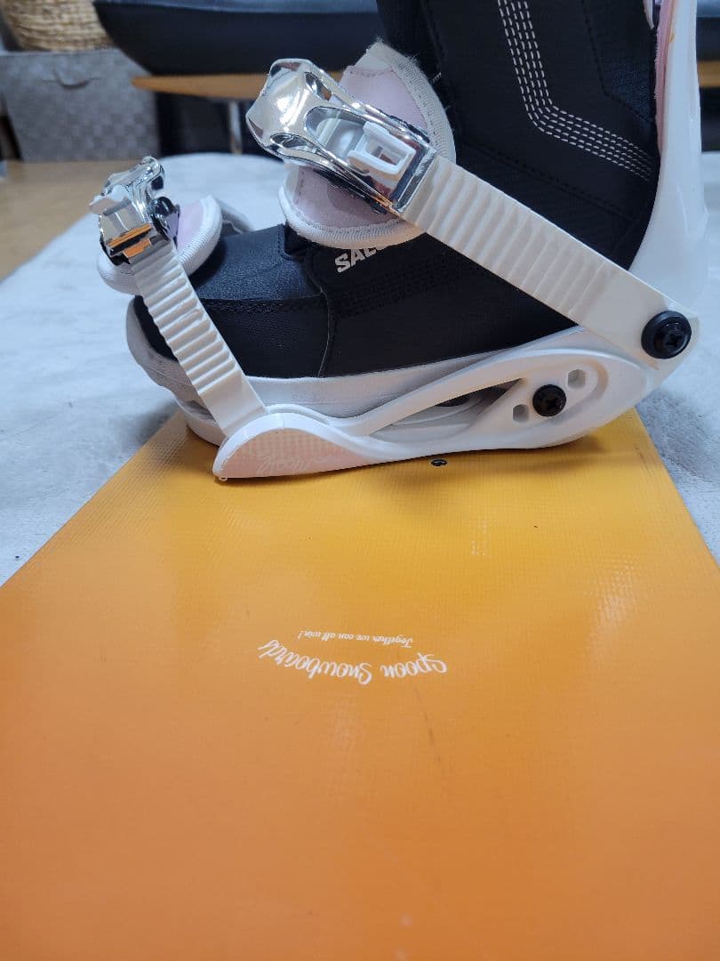 SPOON スノーボード 板 SALOMONブーツセット 子供用 キッズ