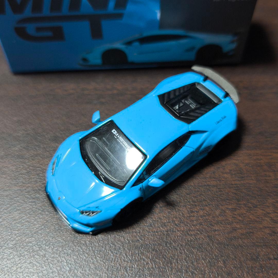 MINI GT LB★WORKSランボルギーニウラカン ver.1ライトブルー左