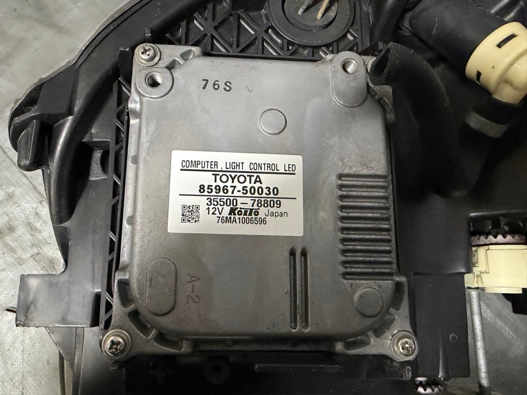 レクサス UVF45 LS600h 純正 LED 前期 ヘッドライト セット27
