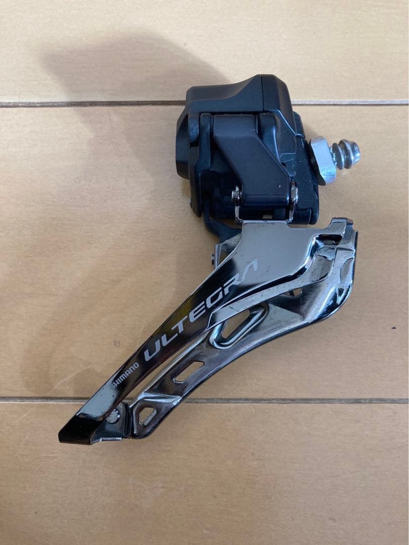 SHIMANO ULTEGRA フロントディレイラー