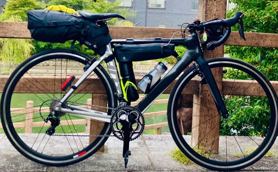 GIANT エアロカーボンロードバイク PROPEL Sカンパホイール