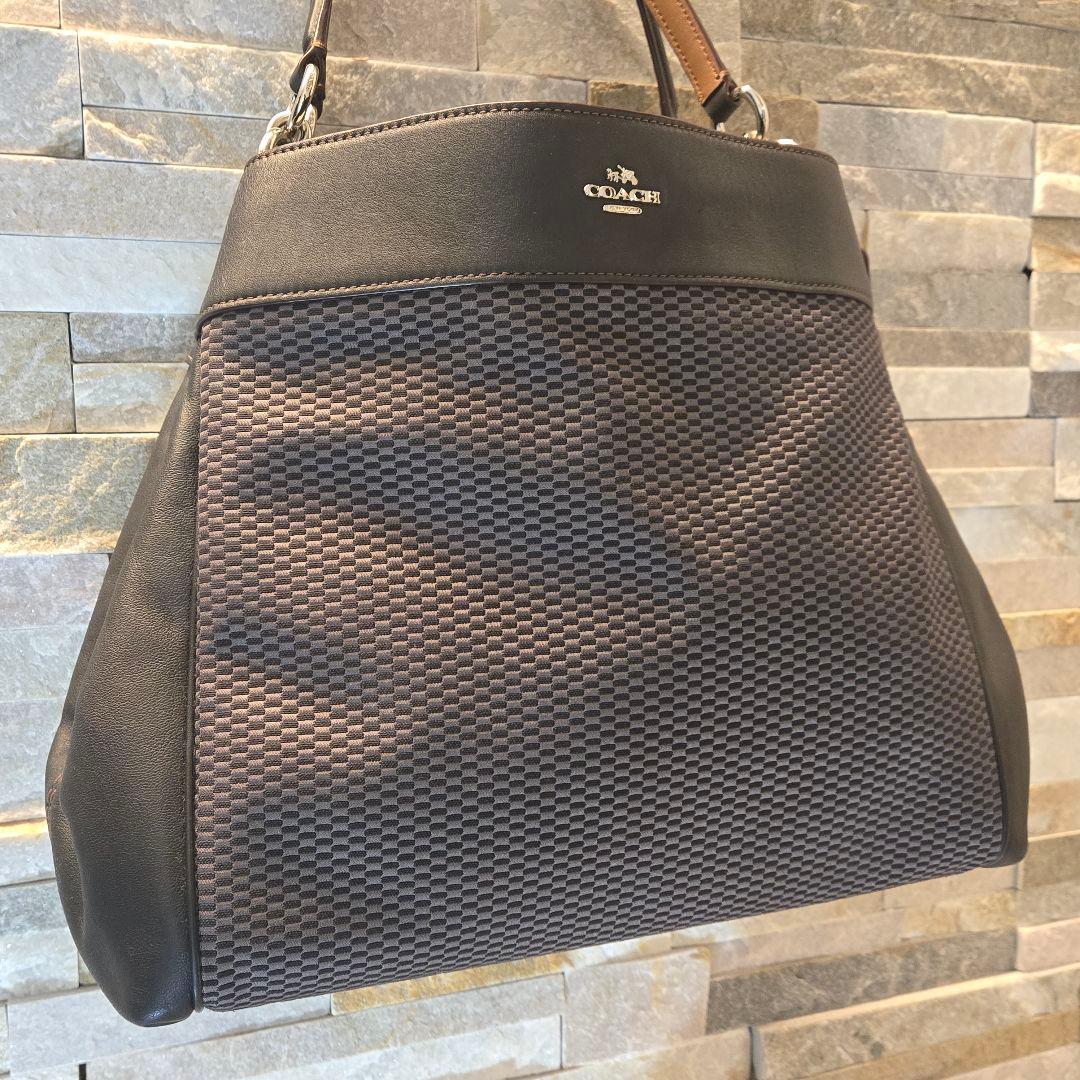 美品　COACH　コーチ　エクスプローテッド　トートバッグ　ハンドバッグ　レザー
