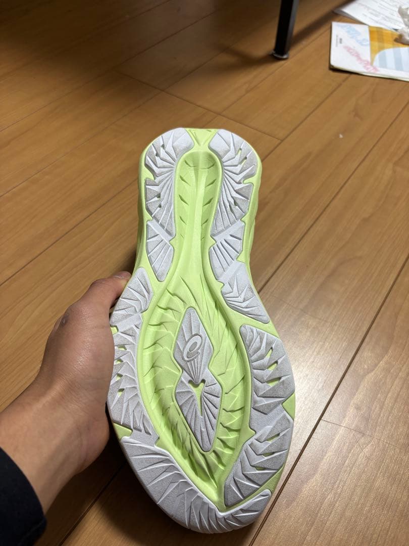 アシックス ノヴァブラスト4 メンズ　28cm WIDE【美品】