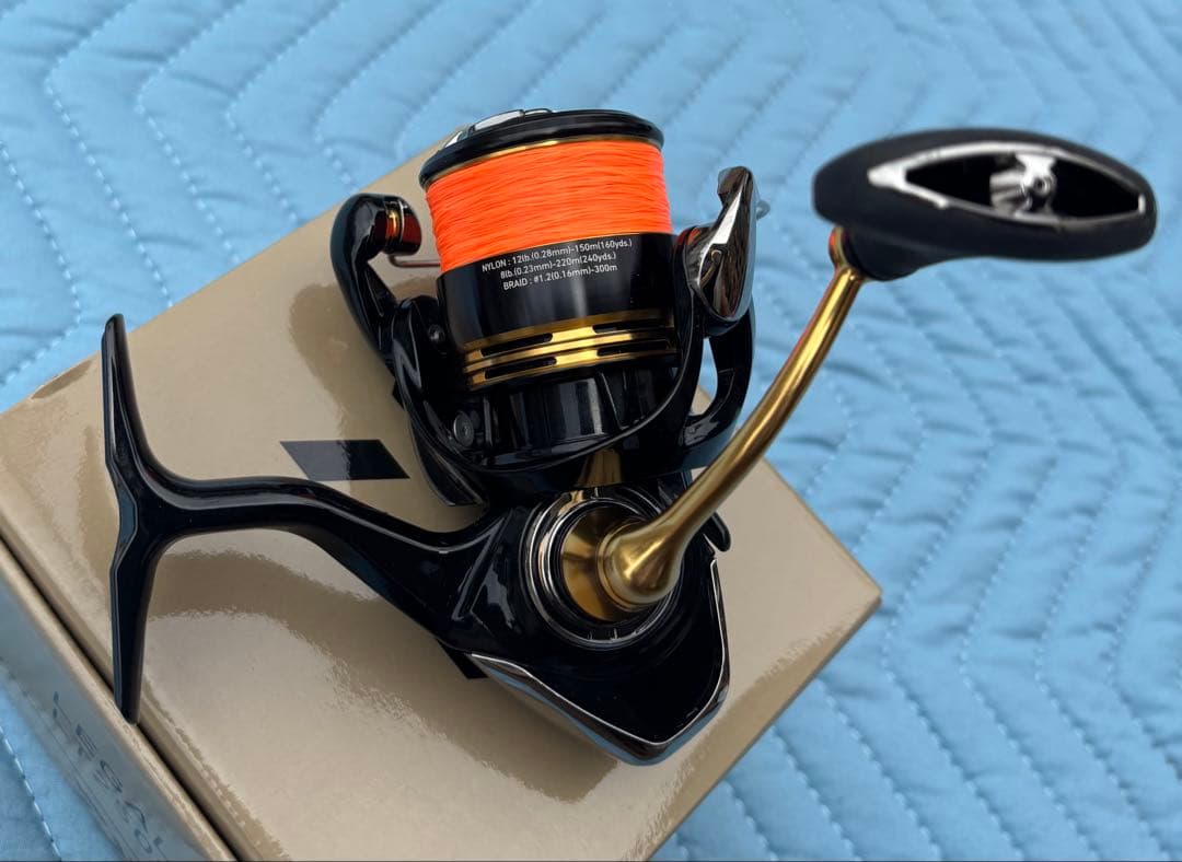 ダイワ DAIWA LEGALIS LT2500D スピニングリール +ライン