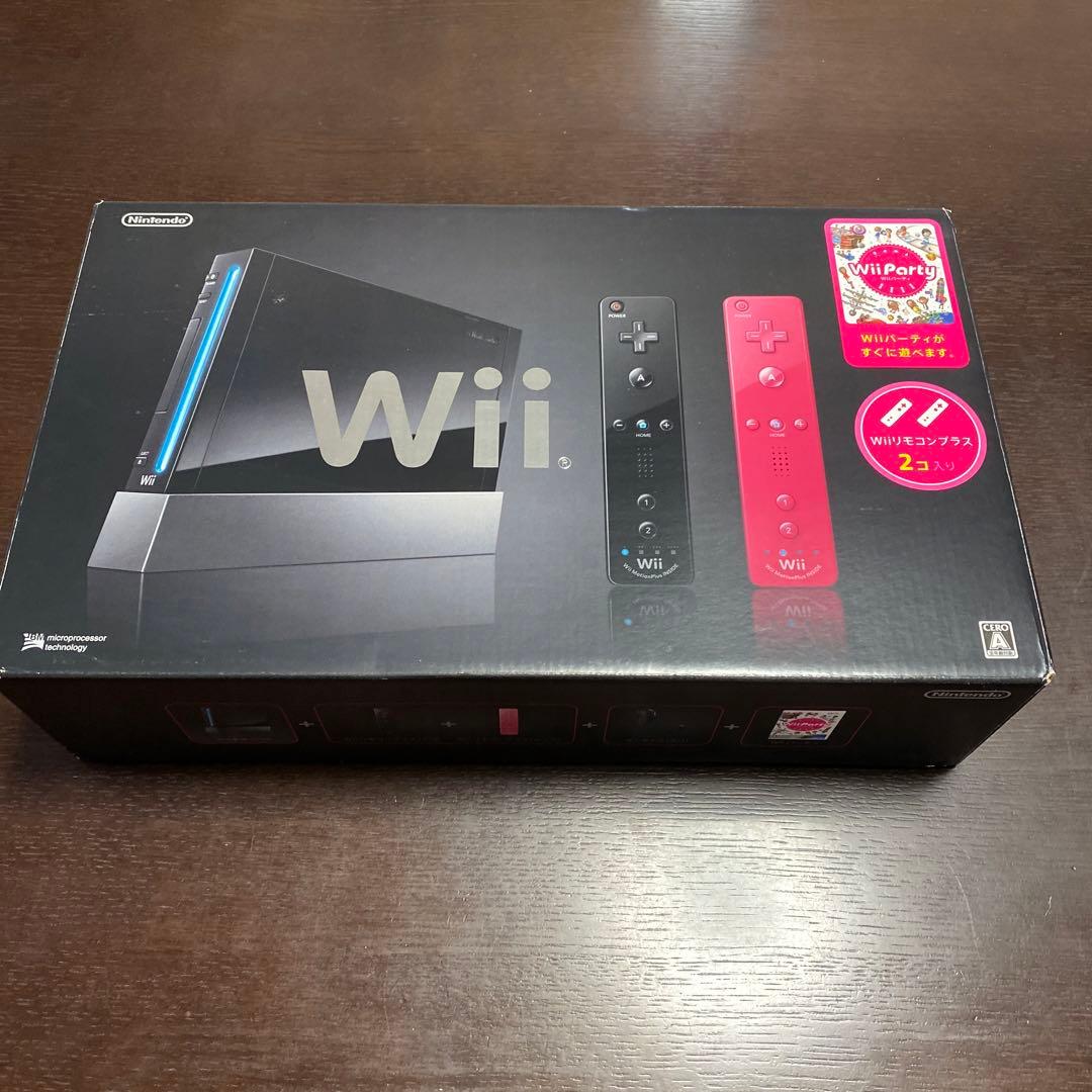 Wii本体とソフト2本、クラシックコントローラープロ付