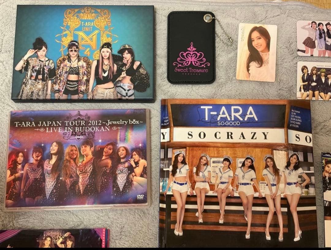 T-ARA アルバムとトレカセット‼️