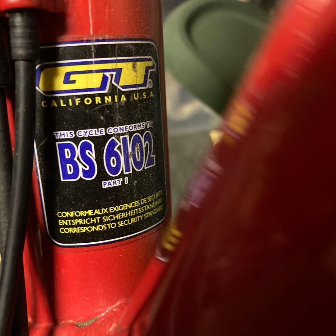 GT マウンテンバイク レッド