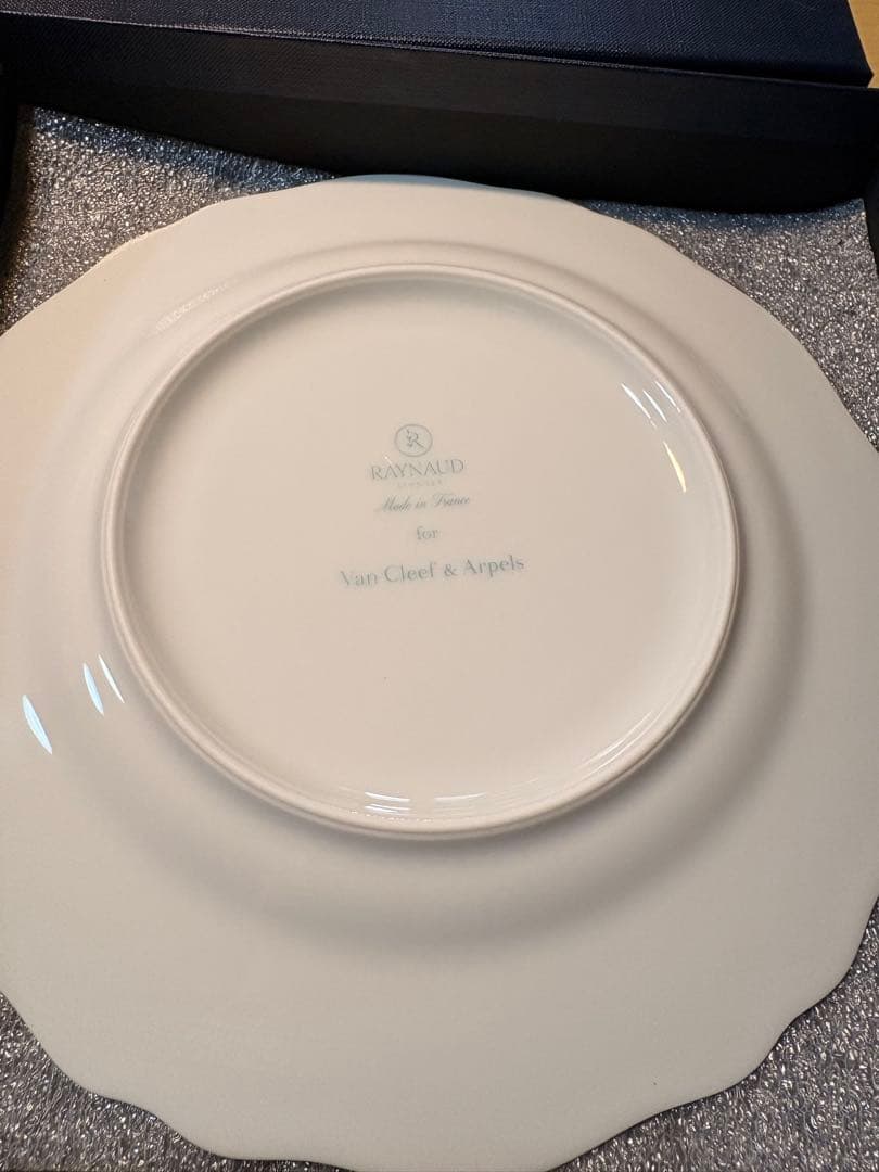 新品未使用✨️【Van Cleef&Arpels】レイノー リモージ プレート２枚