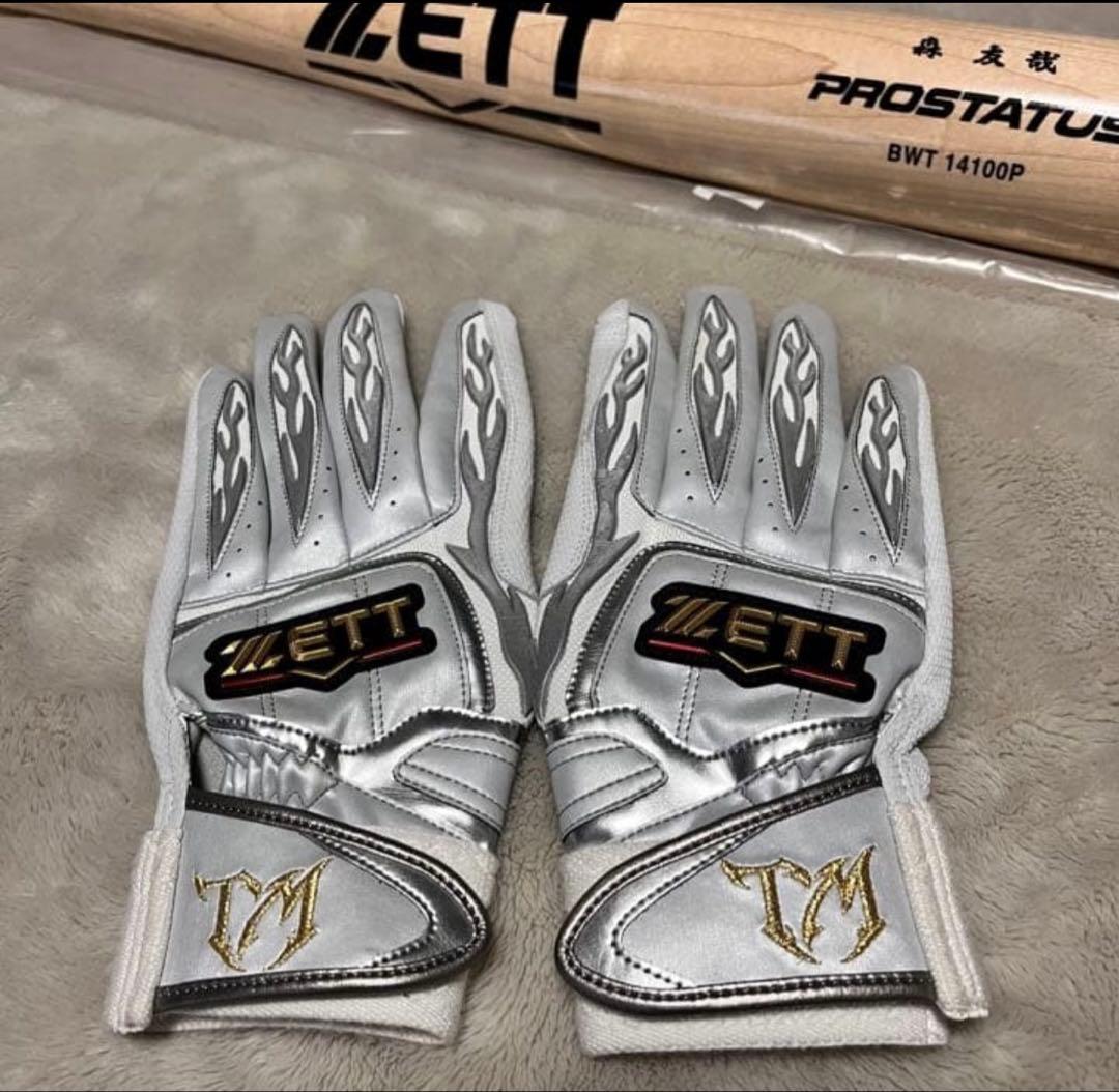 オリックスバッファローズ　森友哉選手　支給品　バット&手袋