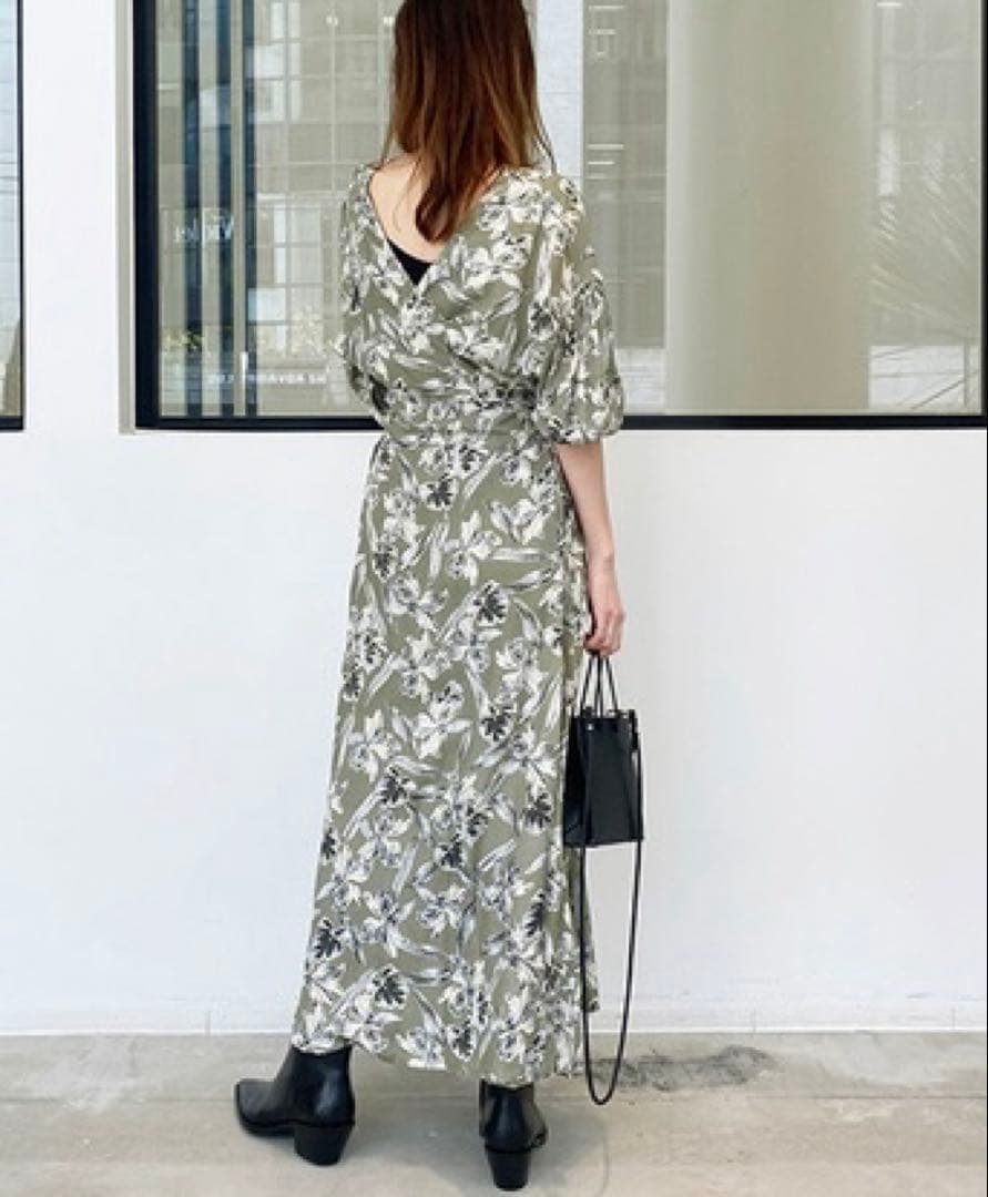 みほ様❣️37400円 L'Appartement フラワープリントラップドレス