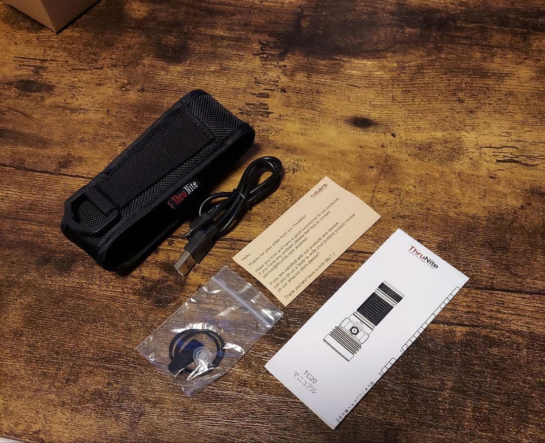 ThruNite TC20 懐中電灯 USB充電　スルーナイト　LEDライト