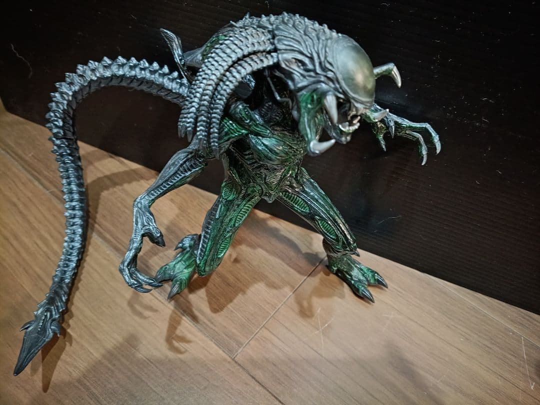 m*6様 AVP フィギュア 3体セット（エイリアン・プレデター・プレデリアン）