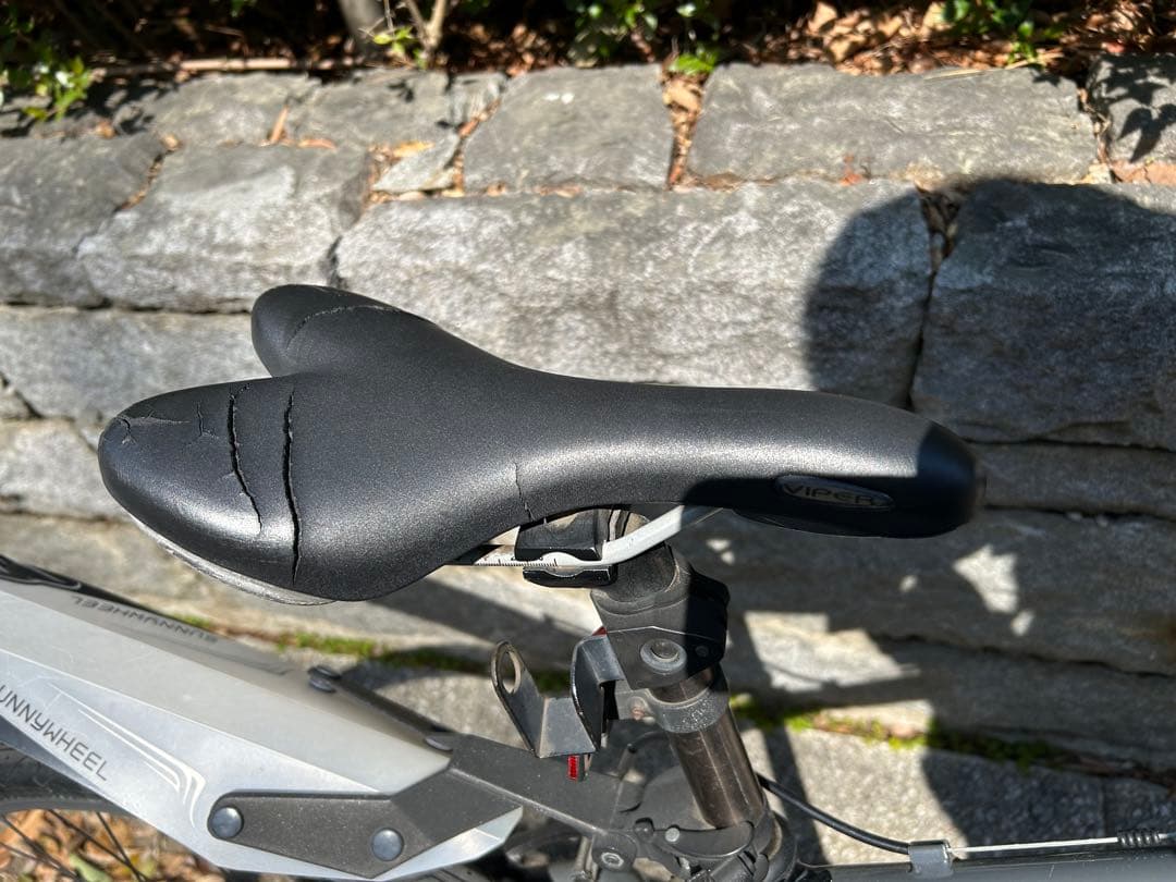 Cannondale F300 タイヤ交換街乗り用
