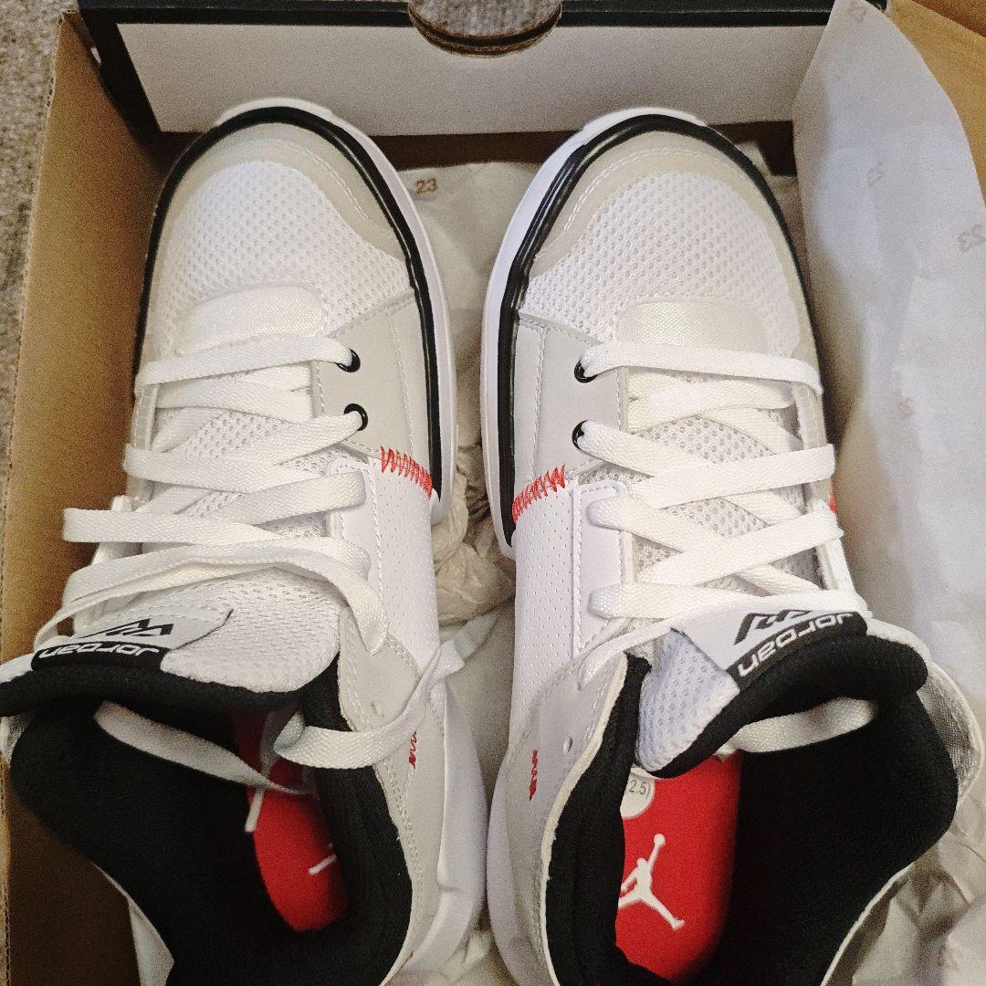 Jordan バスケットボールシューズ ホワイト 　24センチ