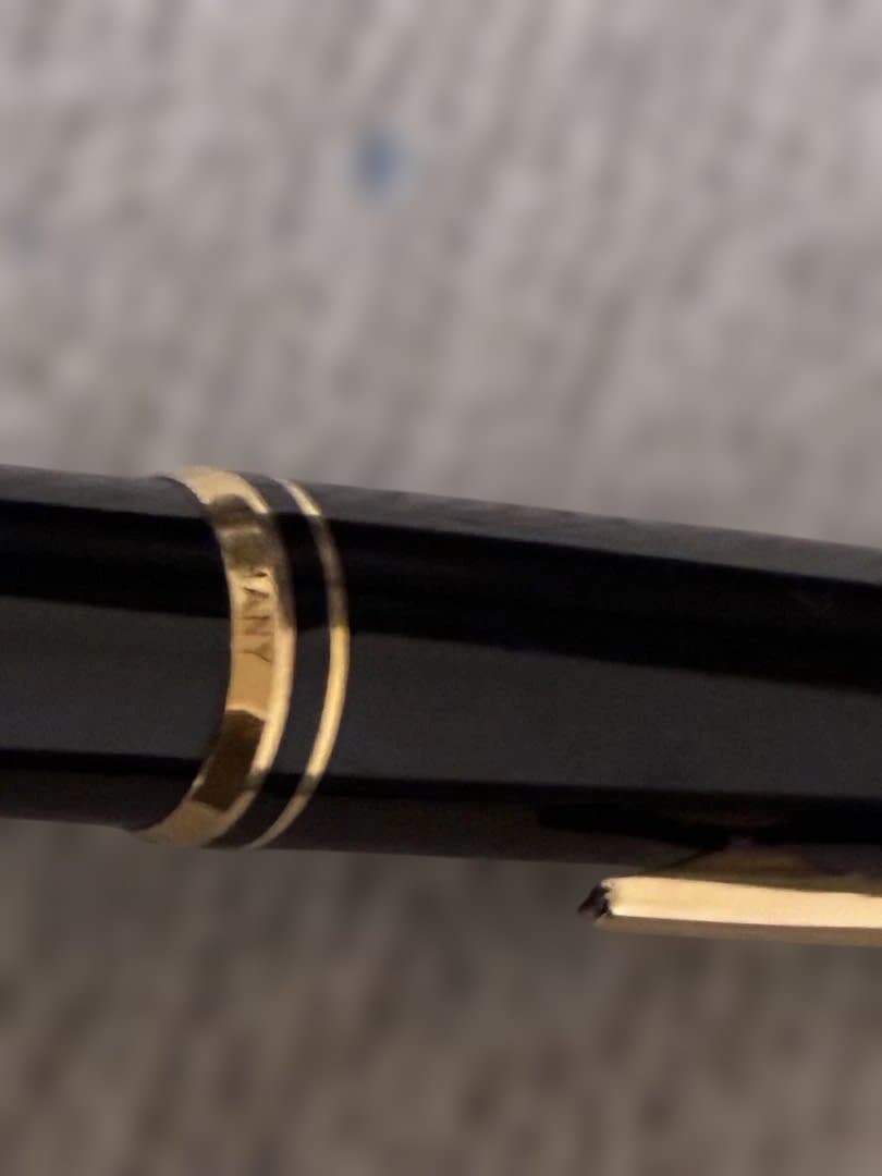 ◾️MONT BLANC モンブラン◾️ハンマートリガー式ボールペン◾️黒／金◾️