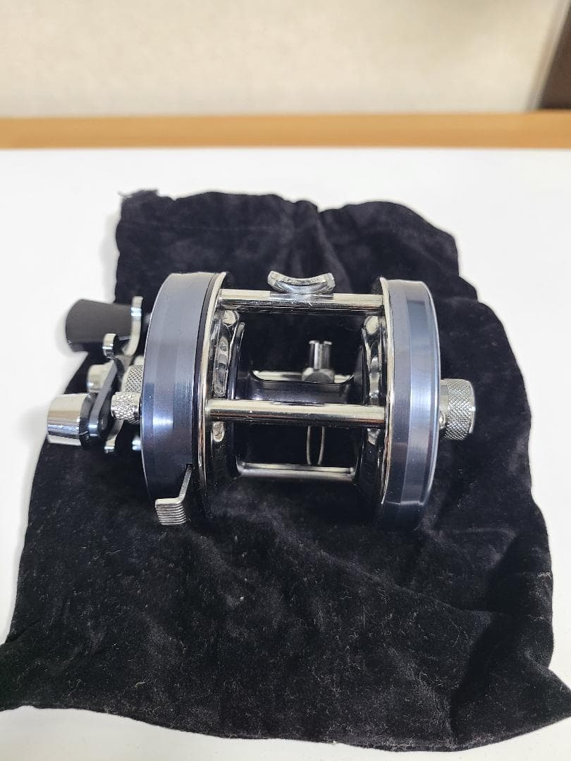 美品 abu5500c　ブルーグレー