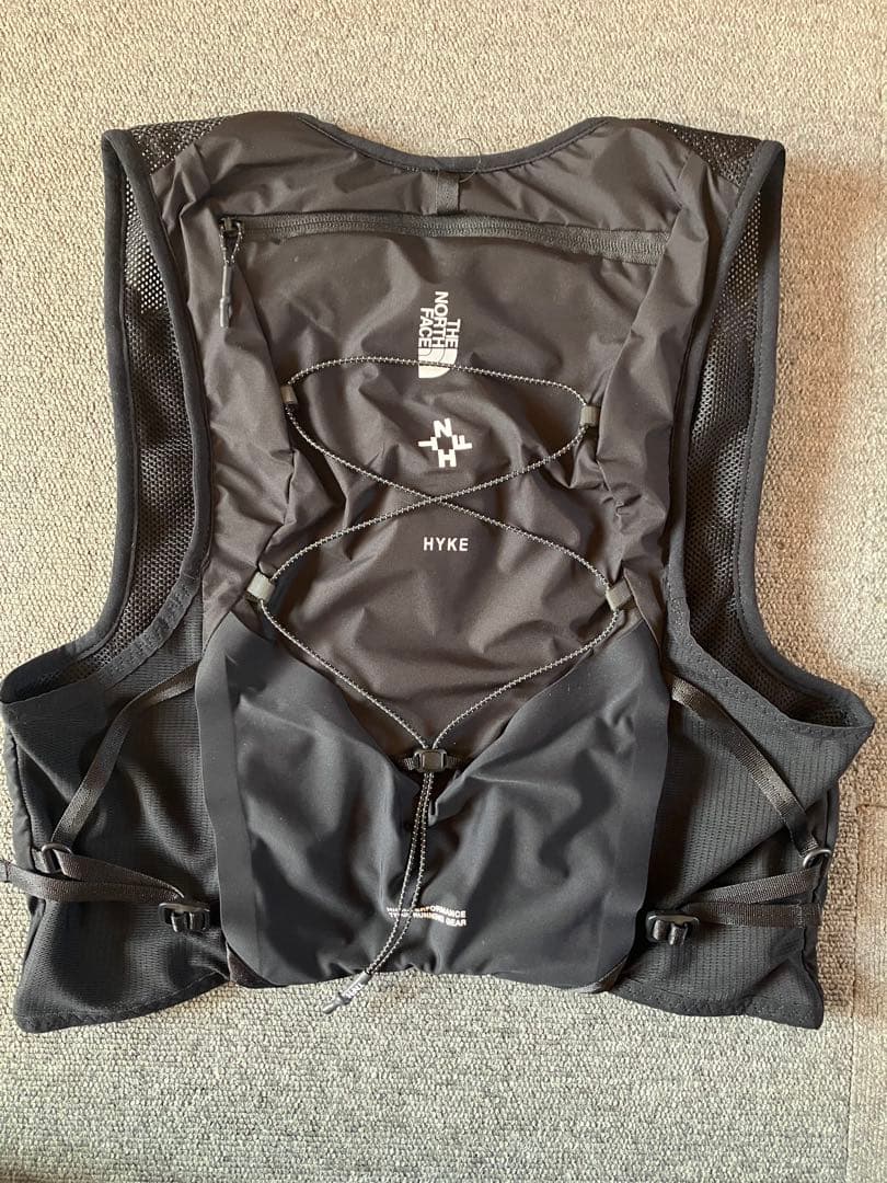 HYKE × THE NORTH FACE ランニングベスト ブラック