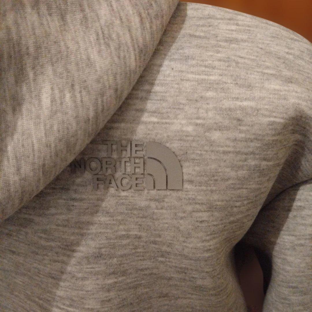 ひ*ー様 THE NORTH FACE テックエアーワイドスウェットフーディー