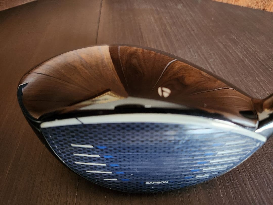 美品TaylorMade Qi10 ドライバー 9°コアモデル ヘッドのみHC有