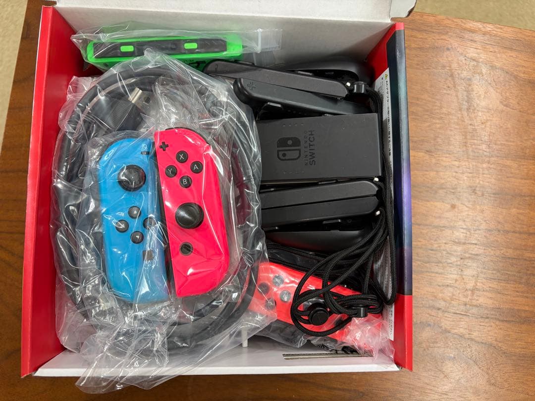 【おまけ付】Nintendo Switch本体セット＋JoyCon 2点＋充電器