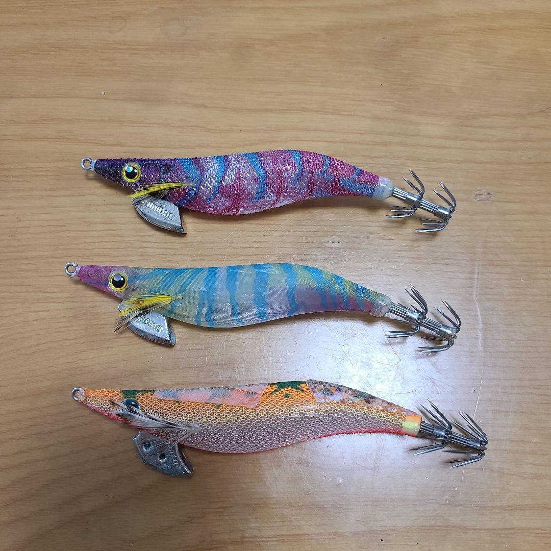 秋イカ釣りに　有名メーカー3号と2.5号エギ 28個セット