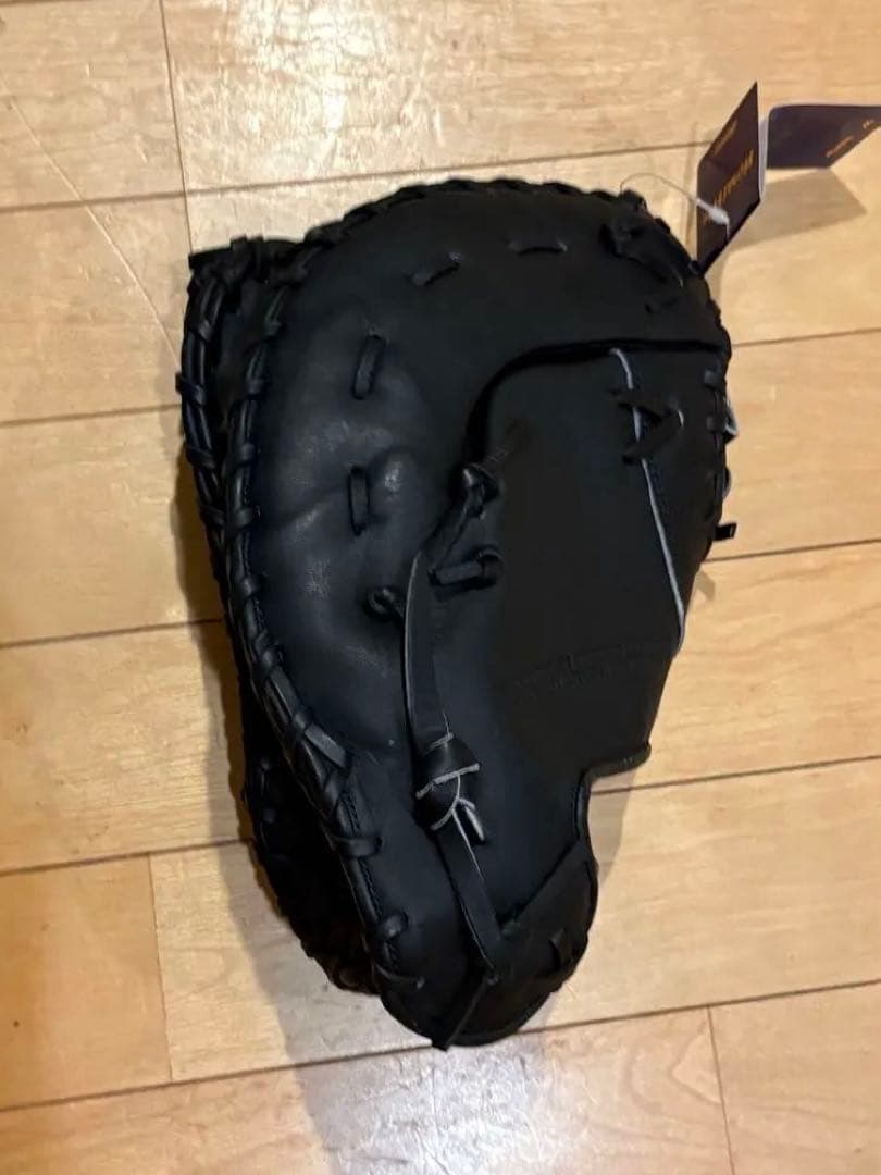 ミズノ 軟式グローブ 黒 一塁手用