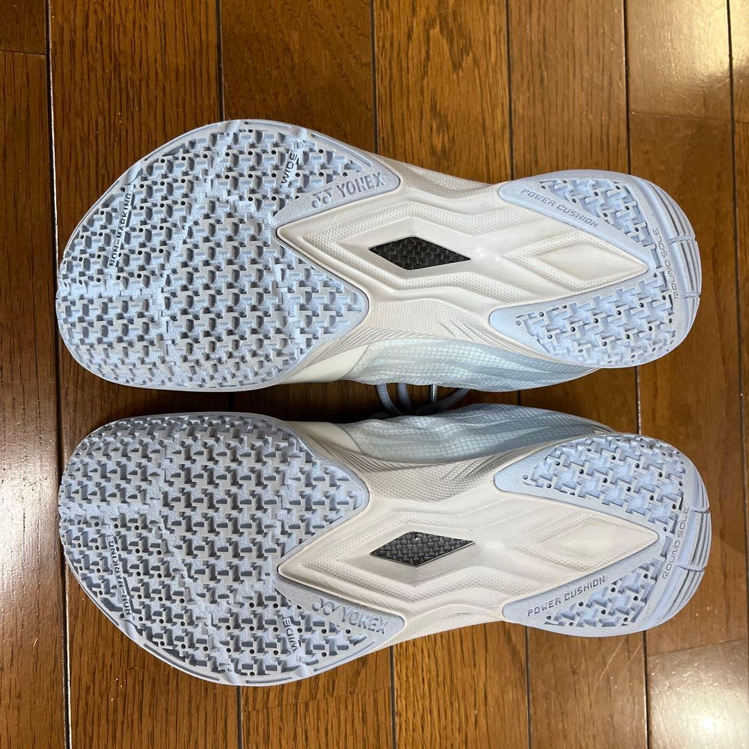 YONEXパワークッションエアラスZワイド　SHBAZ2W 24.5cm