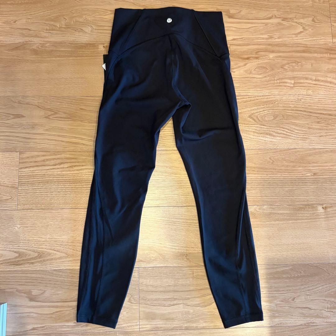 最終価格！【新品】ルルレモン　黒Train Times Pant 24