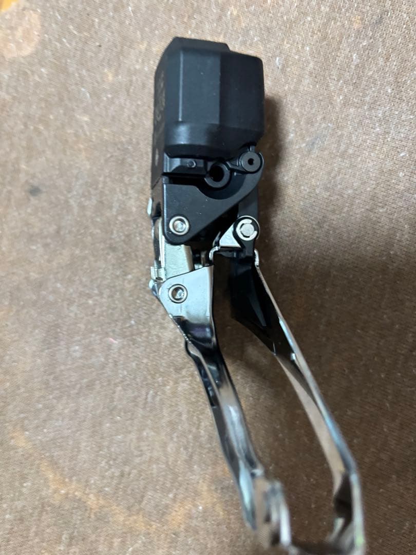 フロントディレーラー 105 di2