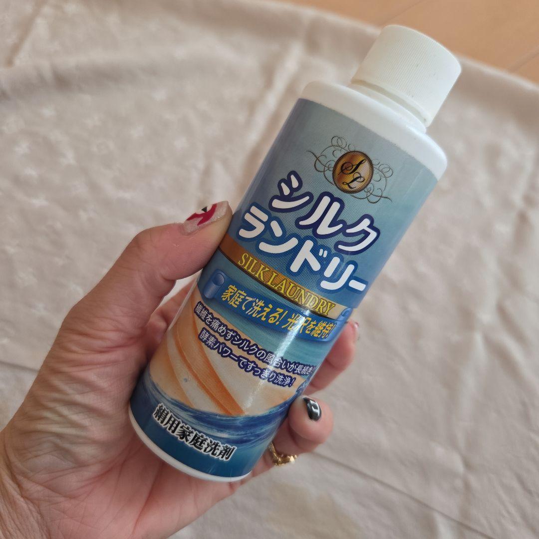 ルイヴィトン スカーフベージュ モノグラム シルク100% シミ有り洗剤付き