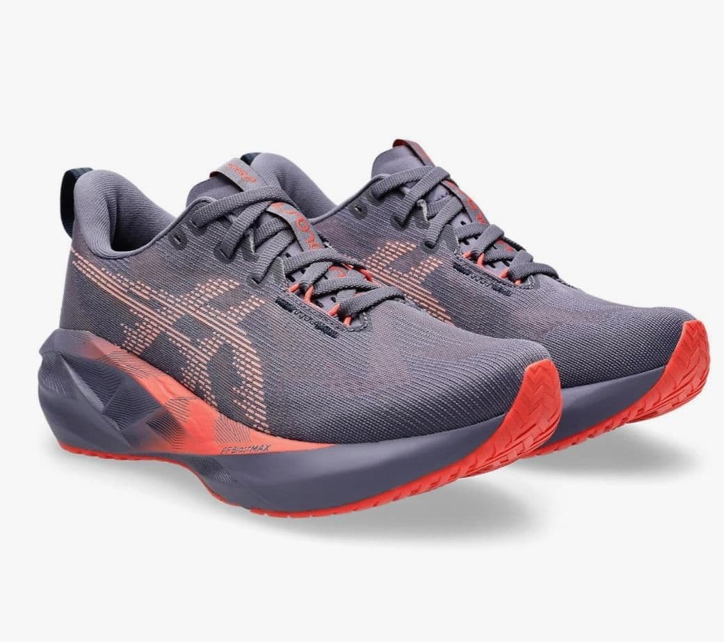 まさ asics NOVABLAST 5ランニングシューズ 23.0 E