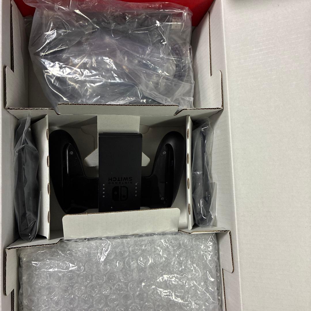 Nintendo Switch 本体 MicroSD64付き