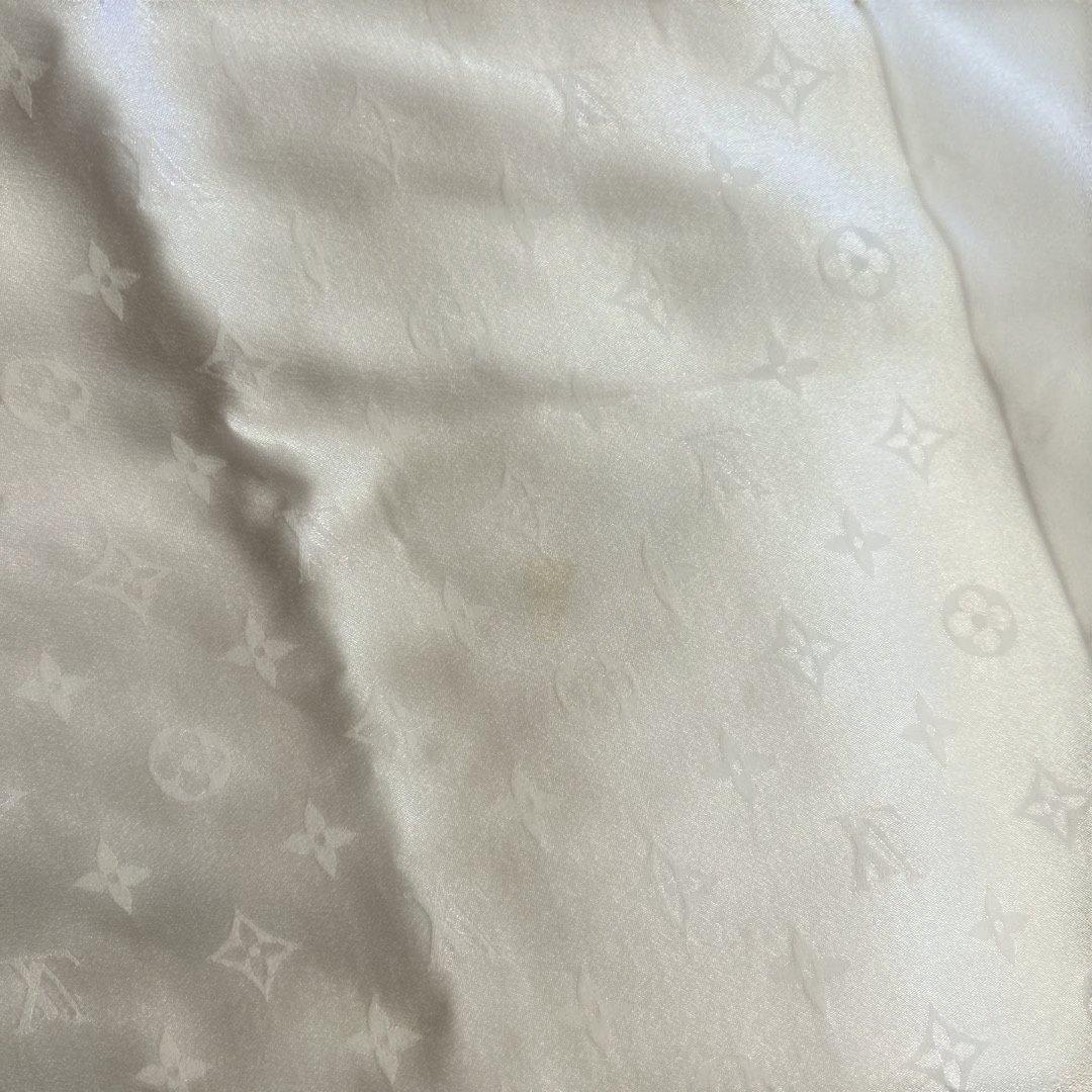 ち*い様 ルイ・ヴィトン モノグラム スカーフ シャンパンカラー